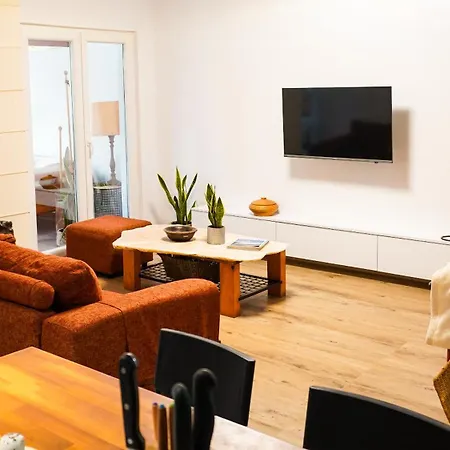아파트 N'baz Apartment,
