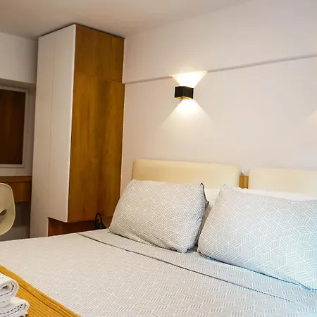 N'baz Apartment, 골렘